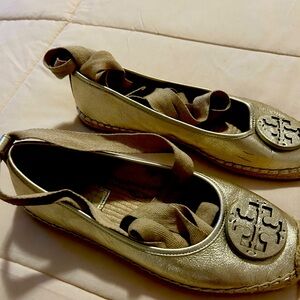 Tory Burch GOLD Minnie ballet glossy flat espadrilles w/ laces